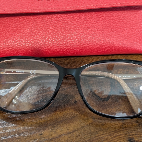 3 Designer Eyeglass Frames Lot (Ray-Ban, Michael Kors, Guess) - Picture 6 of 7